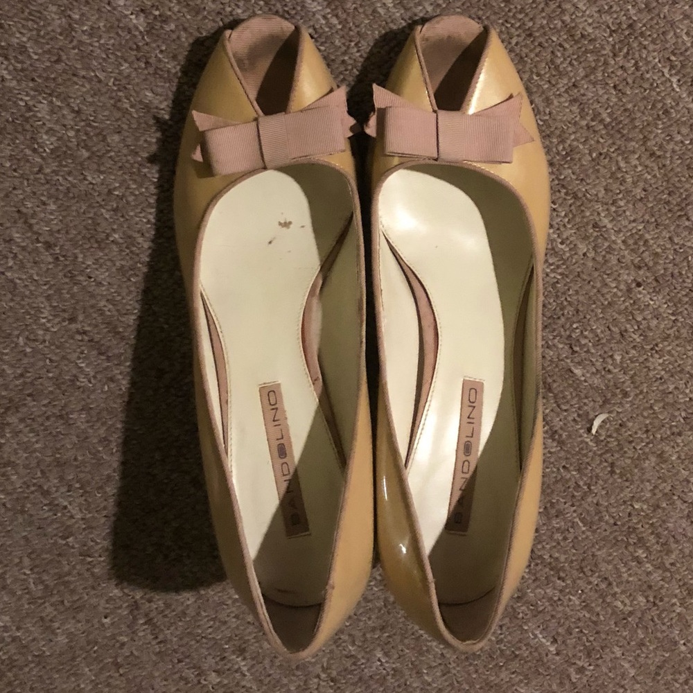Peep toe heels